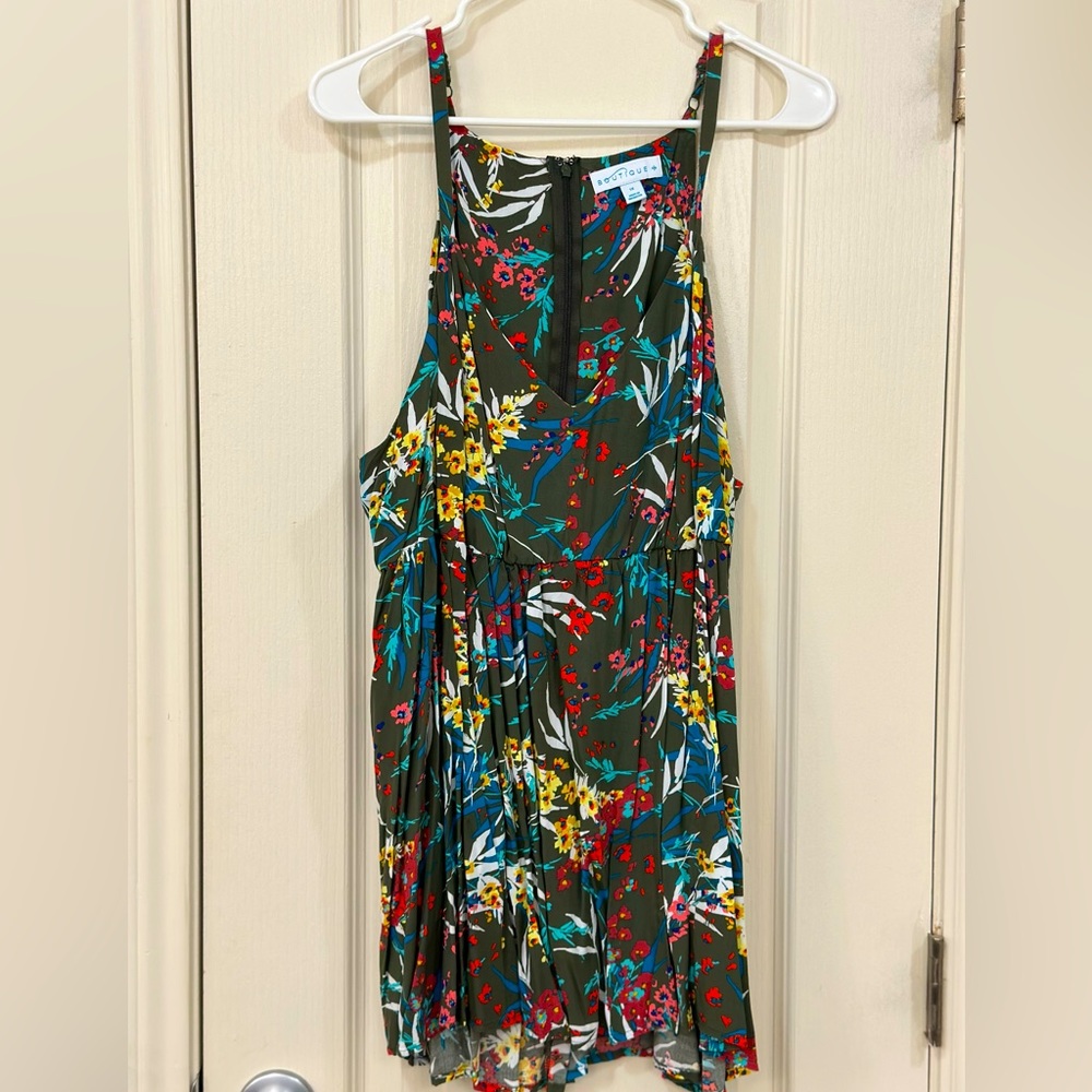 BOUTIQUE, Size 1X, Green floral blouse